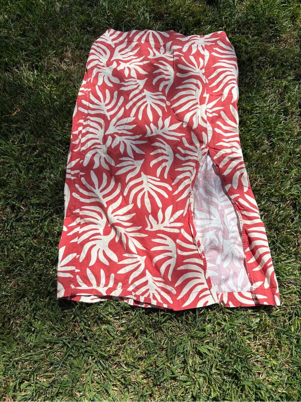 Women’s Coral & White Tropical Skirt